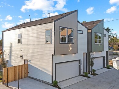 225 Noras Ln unit B, Houston, TX 77022 - photo 6