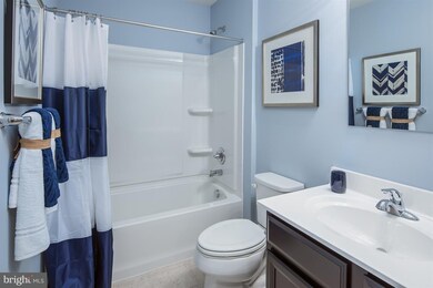 8 Finchley Ct, Middle River, MD 21220 - photo 7