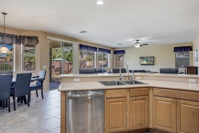 Kitchen / Living Room