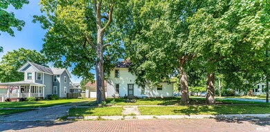 429 N Mclean St, Lincoln, IL 62656 - photo 2