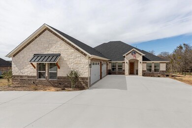 1204 Bentwater Pkwy, Granbury, TX 76049 - photo 3