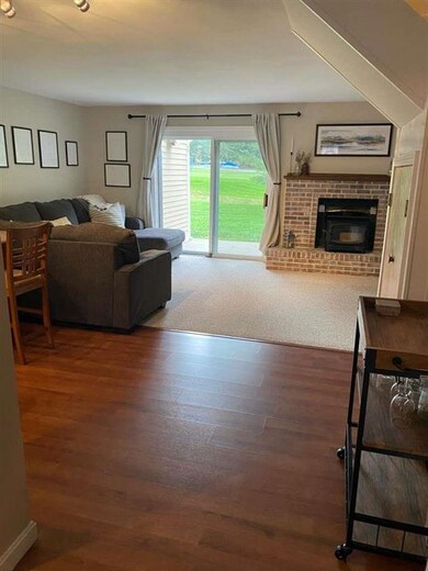 J18 Stonehedge Dr, South Burlington, VT 05403 - photo 3