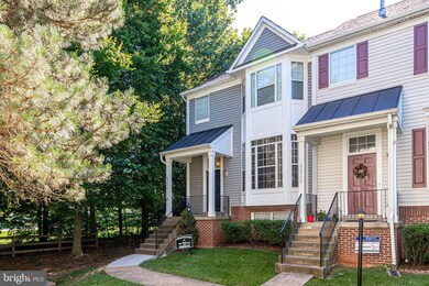 20553 Warburton Bay Square unit 39, Sterling, VA 20165 - photo 2