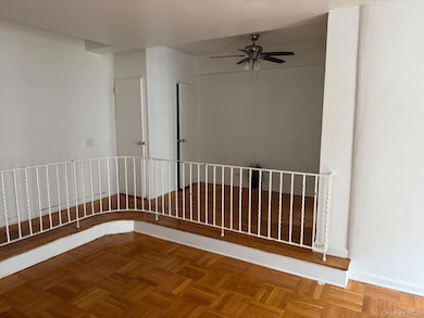 Walden Terrace unit 3, Rego Park, NY 11374 - photo 2