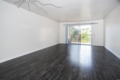 5700 Baltimore Dr unit 16, La Mesa, CA 91942 - photo 2