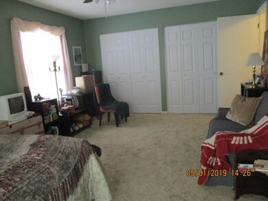 10245 Bourbon St, Newburgh, IN 47630 - photo 7