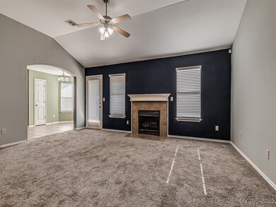 217 D P Newman Cir, Kiefer, OK 74041 - photo 6