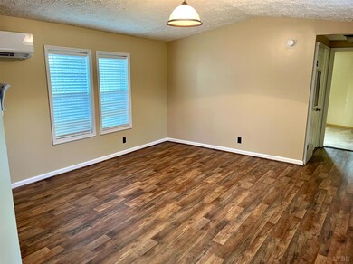 12308 Dickerson Mill Rd, Moneta, VA 24121 - photo 5