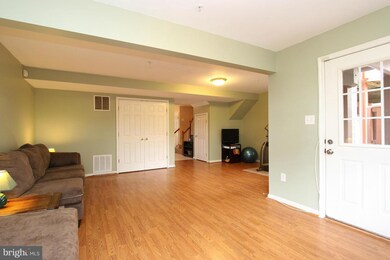 13031 Woodcutter Cir, Germantown, MD 20876 - photo 4