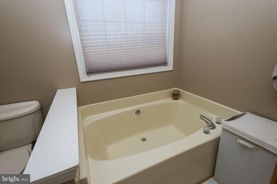 35500 Golf Course Dr, Mechanicsville, MD 20659 - photo 5