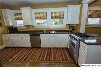Updated and bright kitchen with stainless applianc