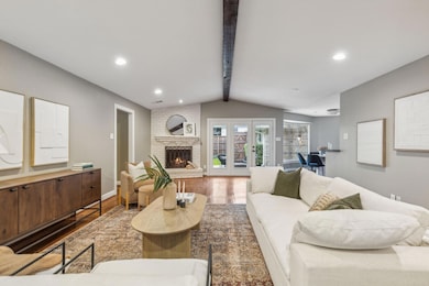 6208 Danbury Ln, Dallas, TX 75214 - photo 4