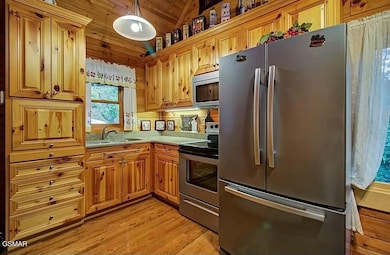 2869 Valley Springs Way, Sevierville, TN 37862 - photo 3