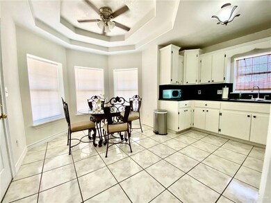 1901 W Mimosa Dr, Weslaco, TX 78596 - photo 3