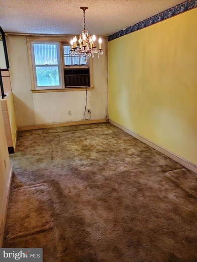 1104 Springfield Rd, Darby, PA 19023 - photo 5