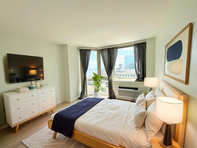 Mandalay on the Hudson unit 2001, Jersey City, NJ 07302 - photo 2