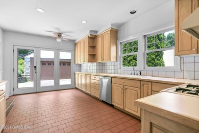 70 Valleywood Rd, Cos Cob, CT 06807 - photo 5