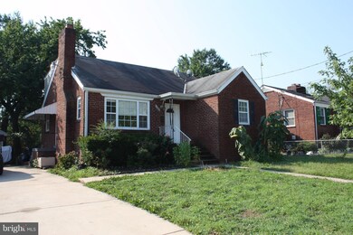 2261 Lewisdale Dr, Hyattsville, MD 20783 - photo 3