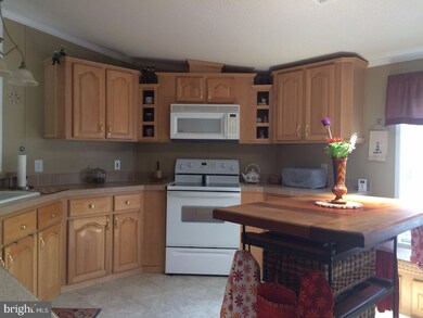 18 Fairway Ct, Quakertown, PA 18951 - photo 2