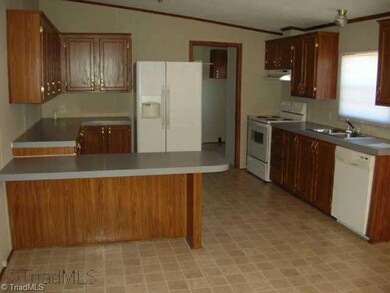 4933 Pisgah Covered Bridge Rd, Asheboro, NC 27205 - photo 2