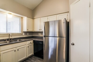 15410 Pebble Lake Dr, Houston, TX 77095 - photo 6