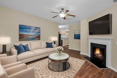 421 Laurel Leaf Dr, West Columbia, SC 29169 - photo 2