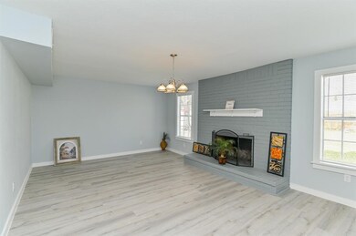 984 Ringold St, Houston, TX 77088 - photo 3