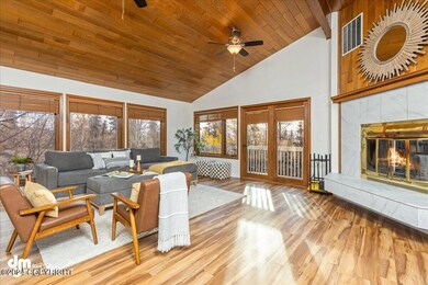 05-Living Room-DW-1501