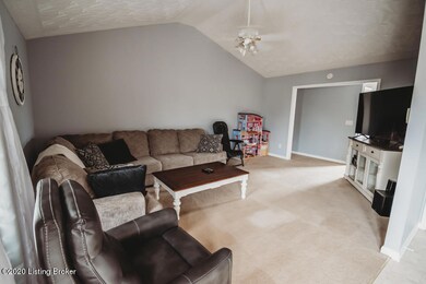 456 Helm Ln, Mount Washington, KY 40047 - photo 7