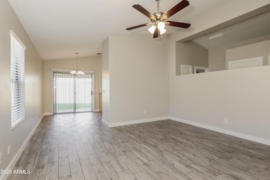 004-photo-living-room-10319206