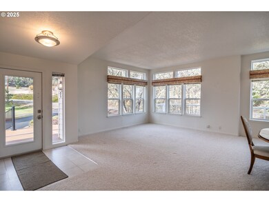 1773 Melqua Rd, Roseburg, OR 97471 - photo 4