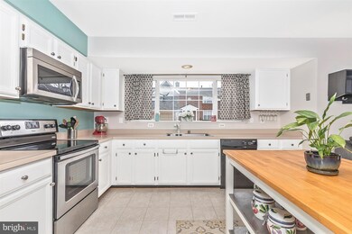 804 Mclendon Dr, Frederick, MD 21702 - photo 7