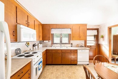 205 Range Rd, Windham, NH 03087 - photo 2