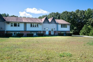 153 Providence St unit E, Millville, MA 01529 - photo 2