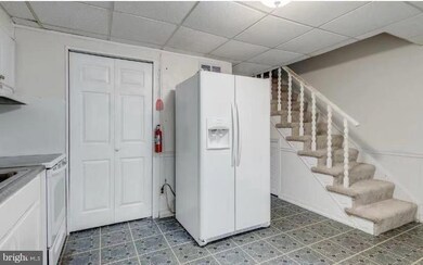 3204 Tartarian Ct, Halethorpe, MD 21227 - photo 6