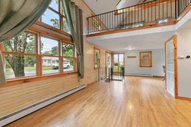 10 Freeman St, Buzzards Bay, MA 02532 - photo 7