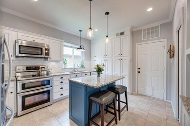 3009 Matterhorn Dr, Bedford, TX 76021 - photo 2