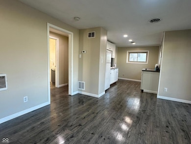 453 W Michigan St, Clayton, IN 46118 - photo 3