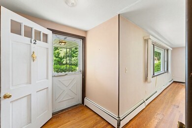 12 Wayne Ct, Holyoke, MA 01040 - photo 4
