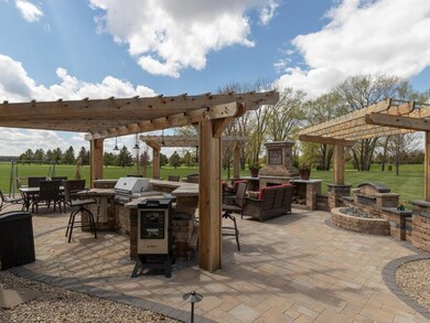73913 168th Avenue Hayfield MN-040-34-Patio-MLS_Si