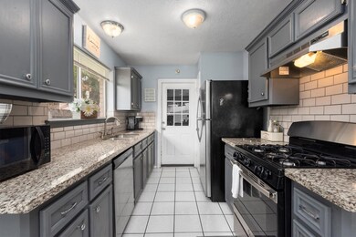 10826 Kentington Oak Dr, Humble, TX 77396 - photo 5