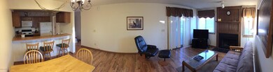 Living Room 2 (resized)