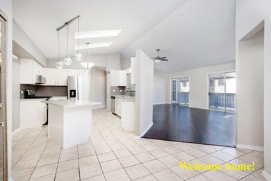 1722 Chesapeake Ln unit 2, Schaumburg, IL 60193 - photo 6