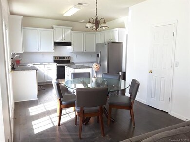 Eat -in kitchen area