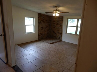 388 Northwest Dr, Fredericksburg, TX 78624 - photo 7