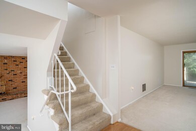 704 Covington Ct, Sykesville, MD 21784 - photo 5