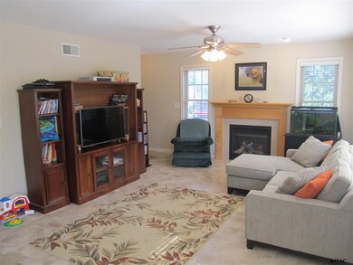 1733 Jed Ct, Chambersburg, PA 17202 - photo 2