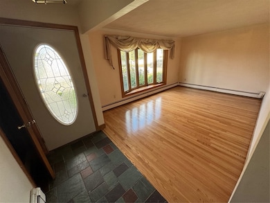 13 Ivanhoe St, Johnston, RI 02919 - photo 3