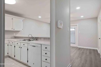 3500 E Simcoe 18-7