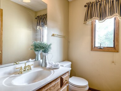 3824 Celeste Ln, Naperville, IL 60564 - photo 7